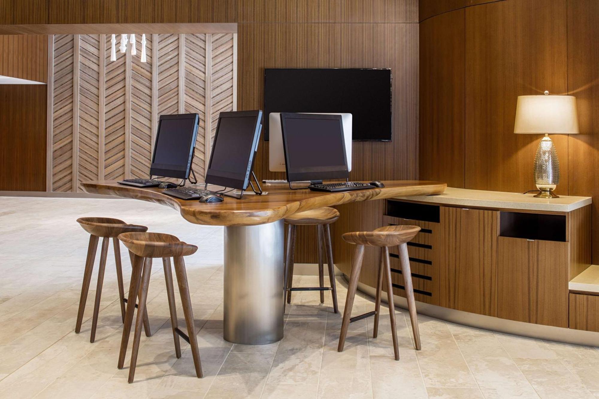 Hilton Garden Inn Waikiki Beach Χονολουλού Εξωτερικό φωτογραφία